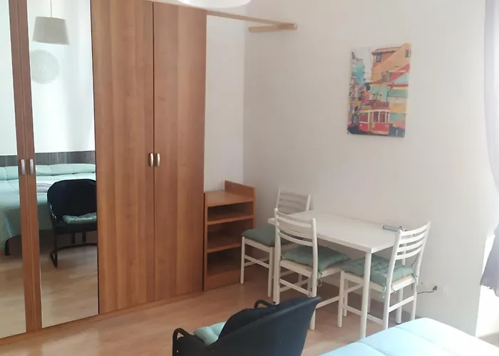 ホームステイ La Fontanona In Centro A *