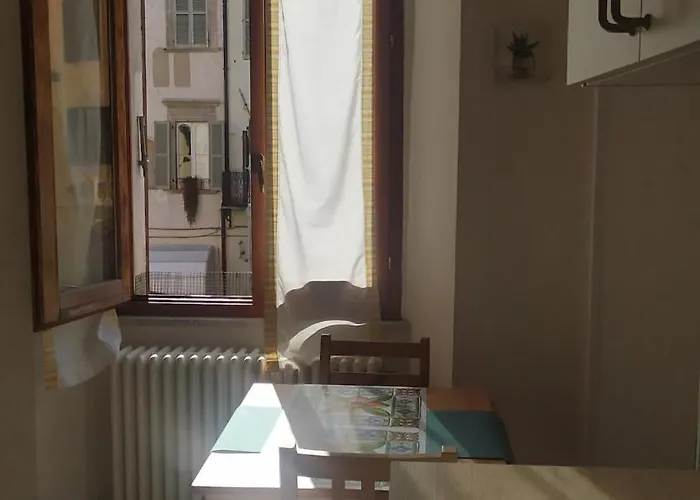 La Fontanona In Centro A ホームステイ *